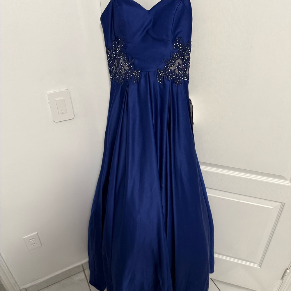 Elegant Blue Strapless Gown with Beaded Details